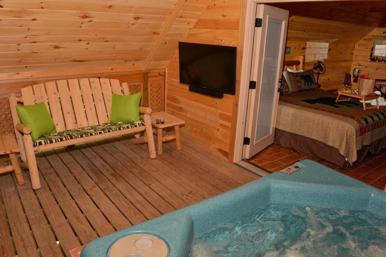 Cupid'S Cabin Gatlinburg Exterior photo